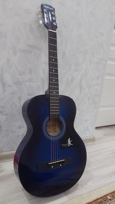 Новый гитара алғанымен 3 күн болды