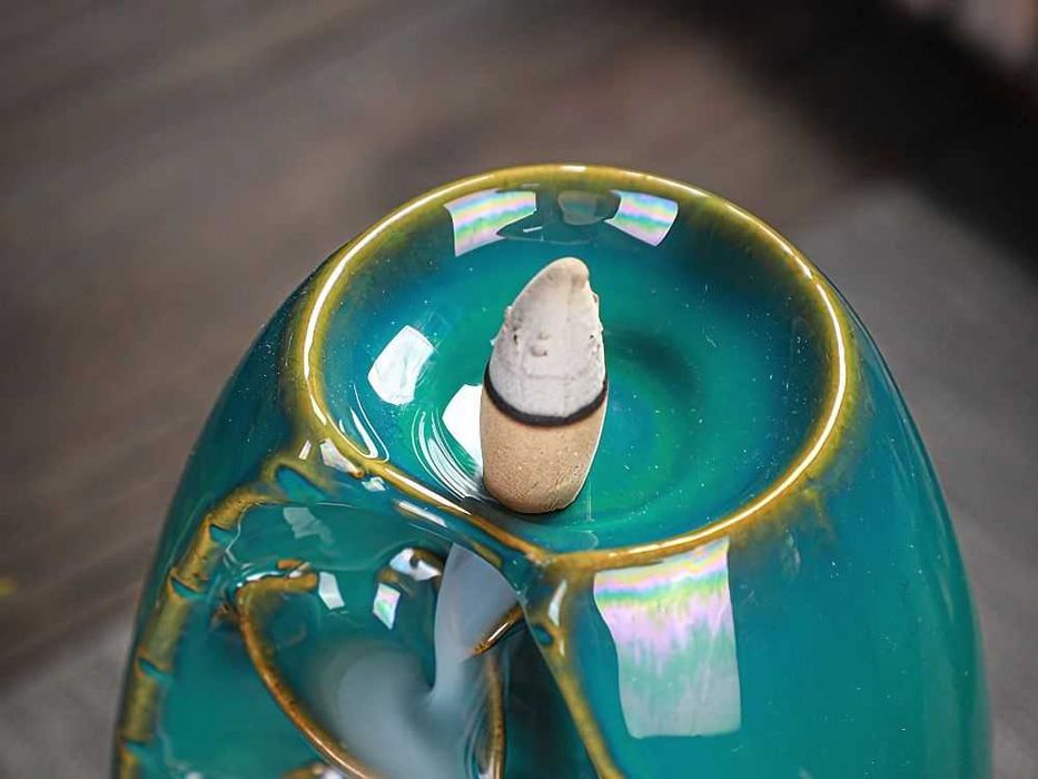 Arzator ceramic conuri parfumate cascada cu 10 conuri incluse albastru