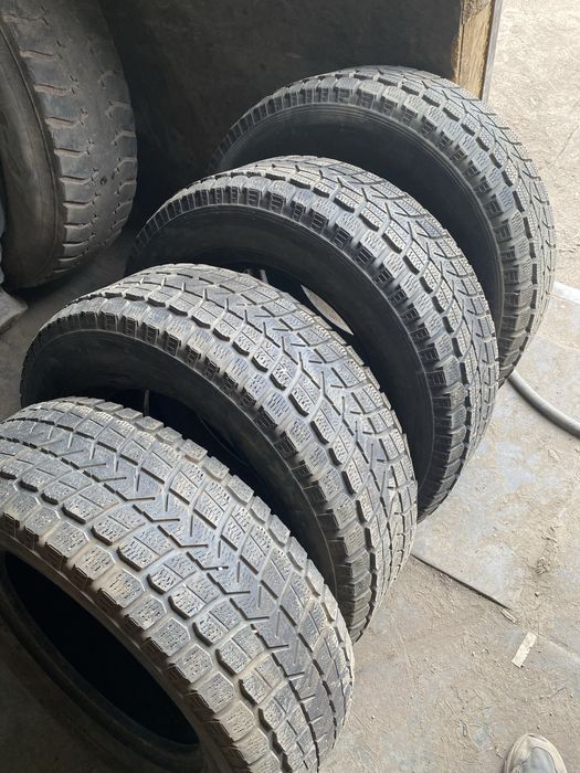 Продам шины Maxxis 265/65R17