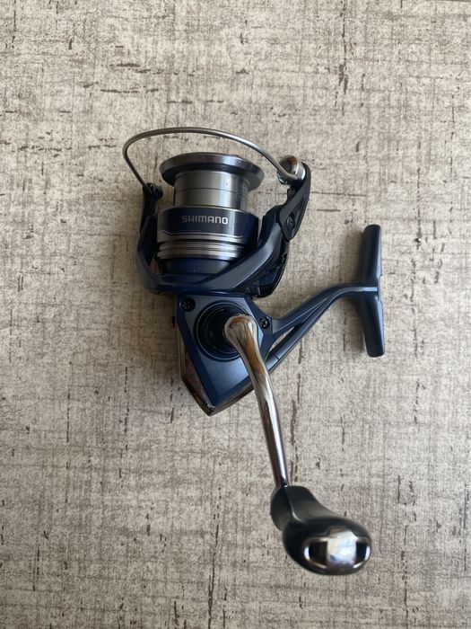 Vand mulineta spinning SHIMANO CATANA