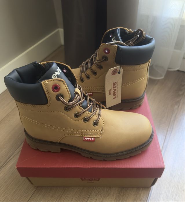 Детски Боти на Levi’s
