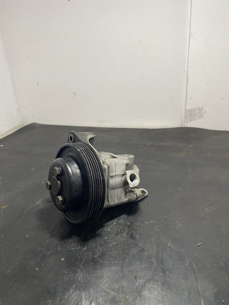 Pompa servo servodirectie BMW Seria 3 E36 325i 320i 323i 328i 2.8 benz