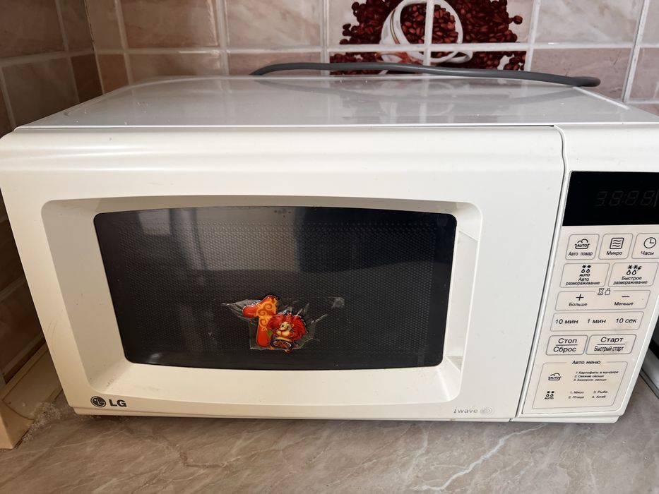 Микроволновка  LG