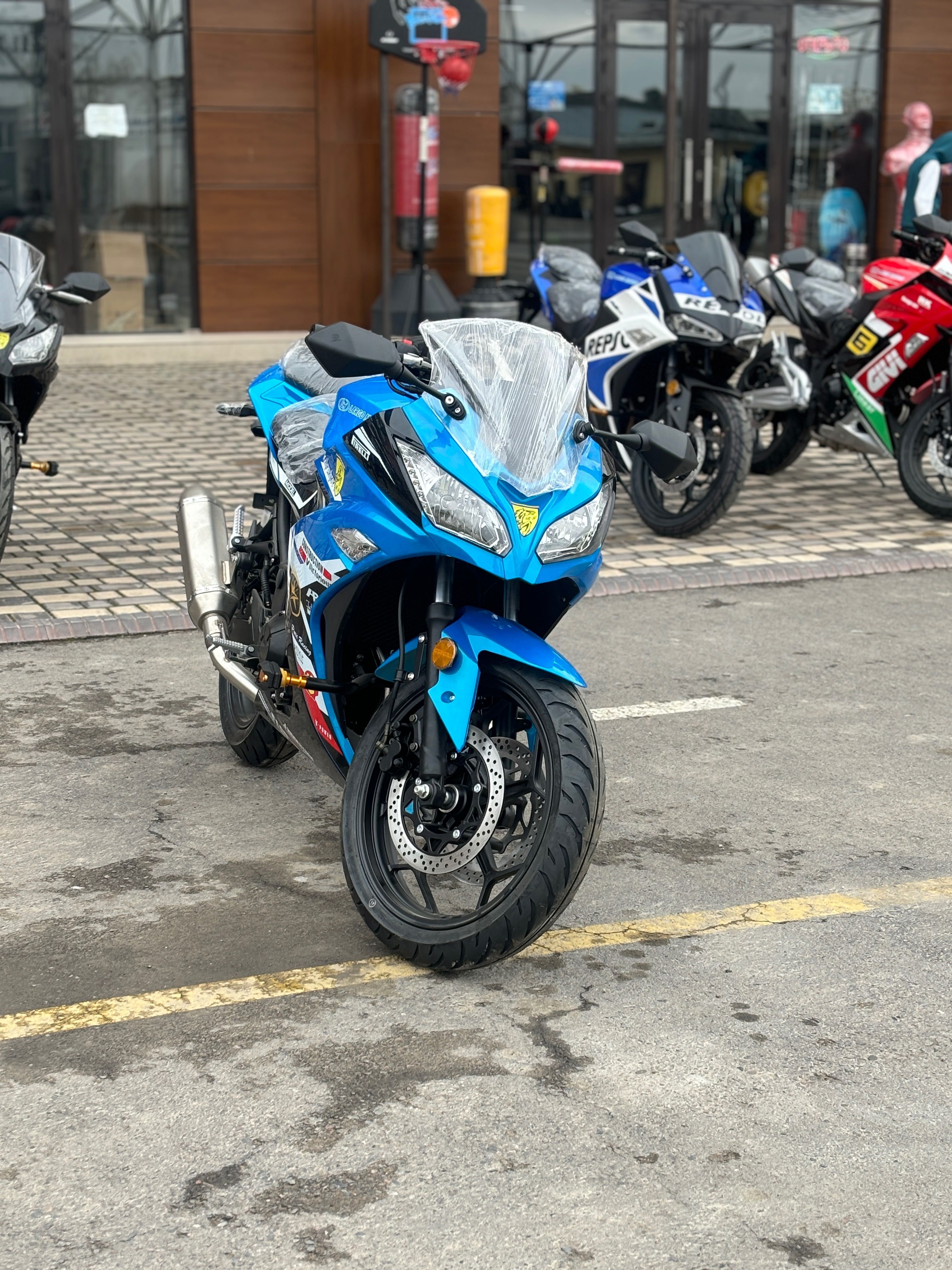 Mototsikl Sport bike