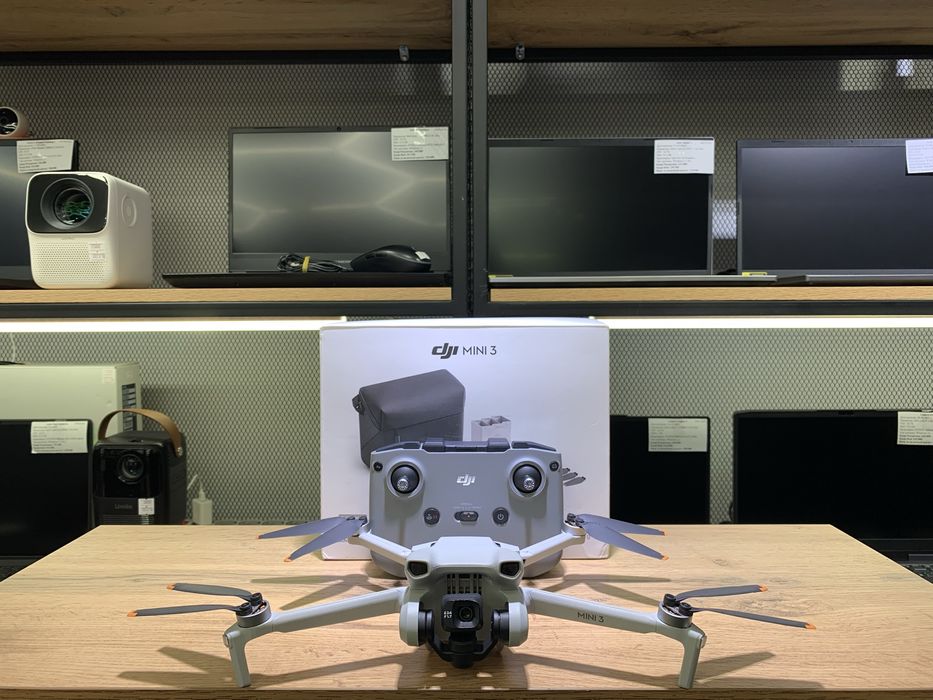Дрон DJI Mini 3 Fly More Combo Plus, белый, 10825/А10