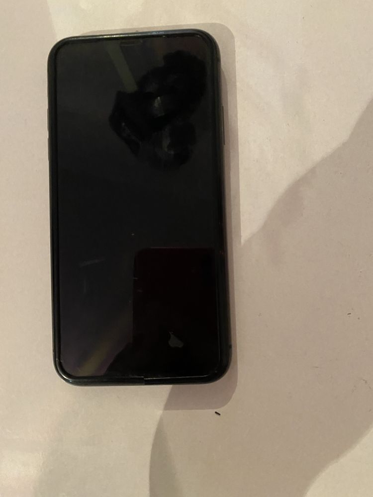 iPhone11 продам