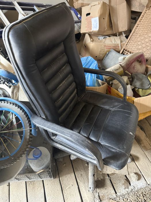 Кресло кожанный-15.000тг г.Атырау!