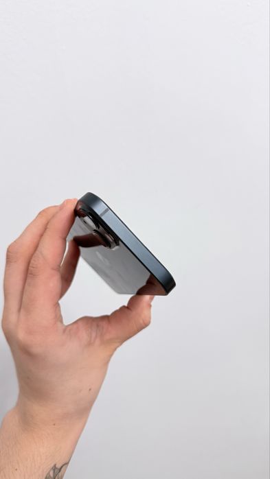 Iphone 13 темно синего цвета