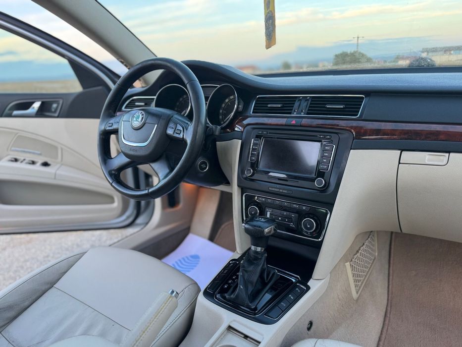 Skoda SUPERB 2.0TDI  170CP  DSG  2012