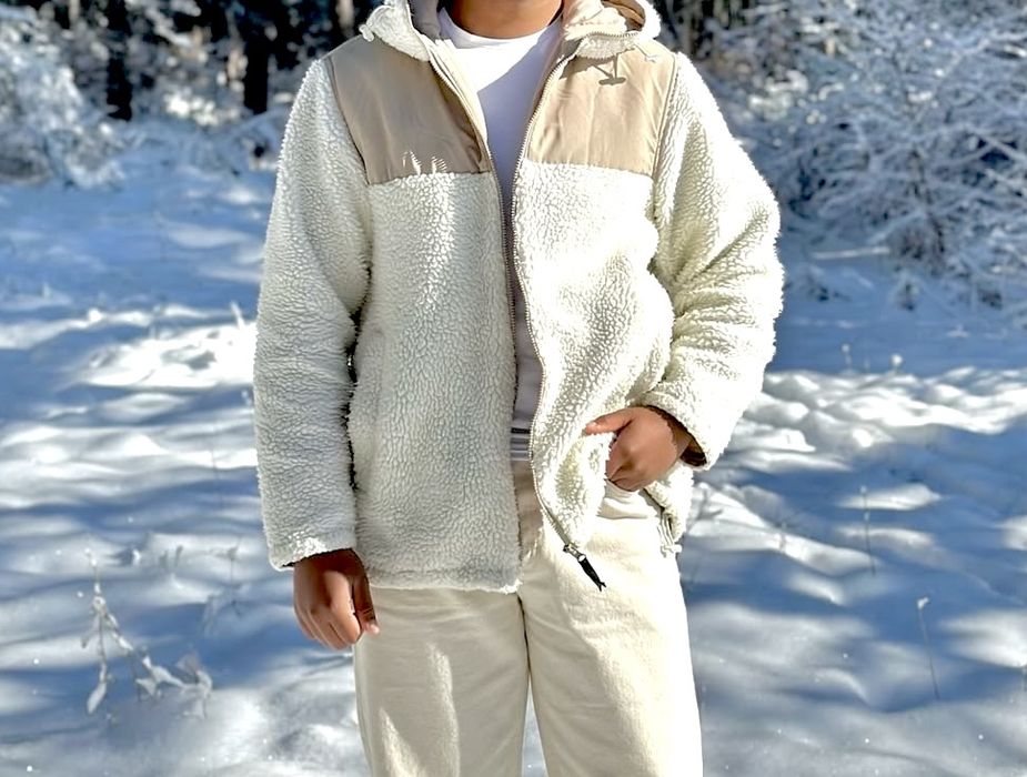 Бежово пухкаво мъжко яке – размер L