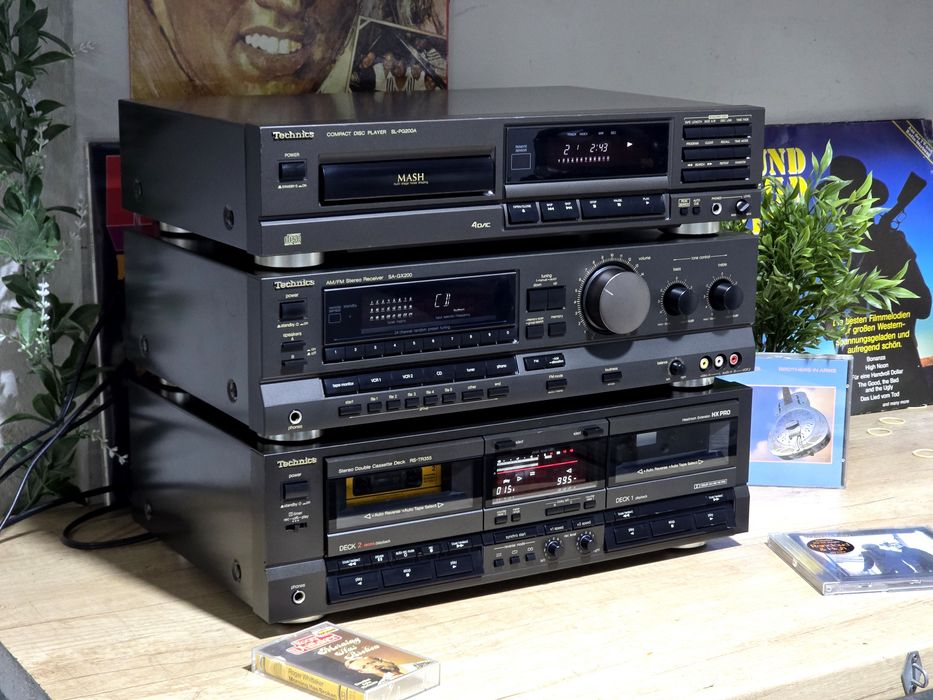 Linie audio TECHNICS ,receiver SA-GX200, cd player SL-PG200A, deck RS