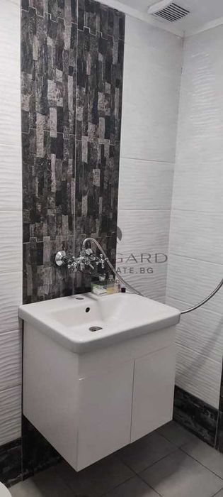 Продава се Офис в Пловдив, Център - 35 кв.м за 1315 €/кв.м - Снимка #5
