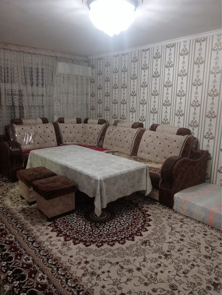 Метро Максим Горкий Продаётся квартира 2/5/5 балкон 2х6 ор-р: Бии