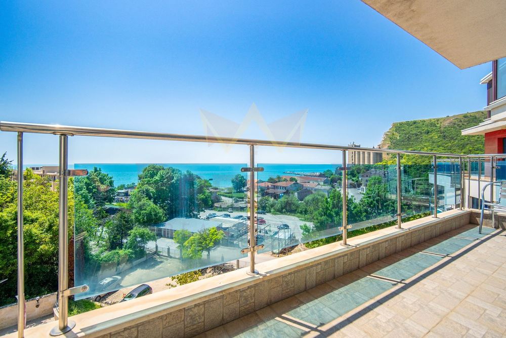 Двустаен апартамент с невероятна морска панорама