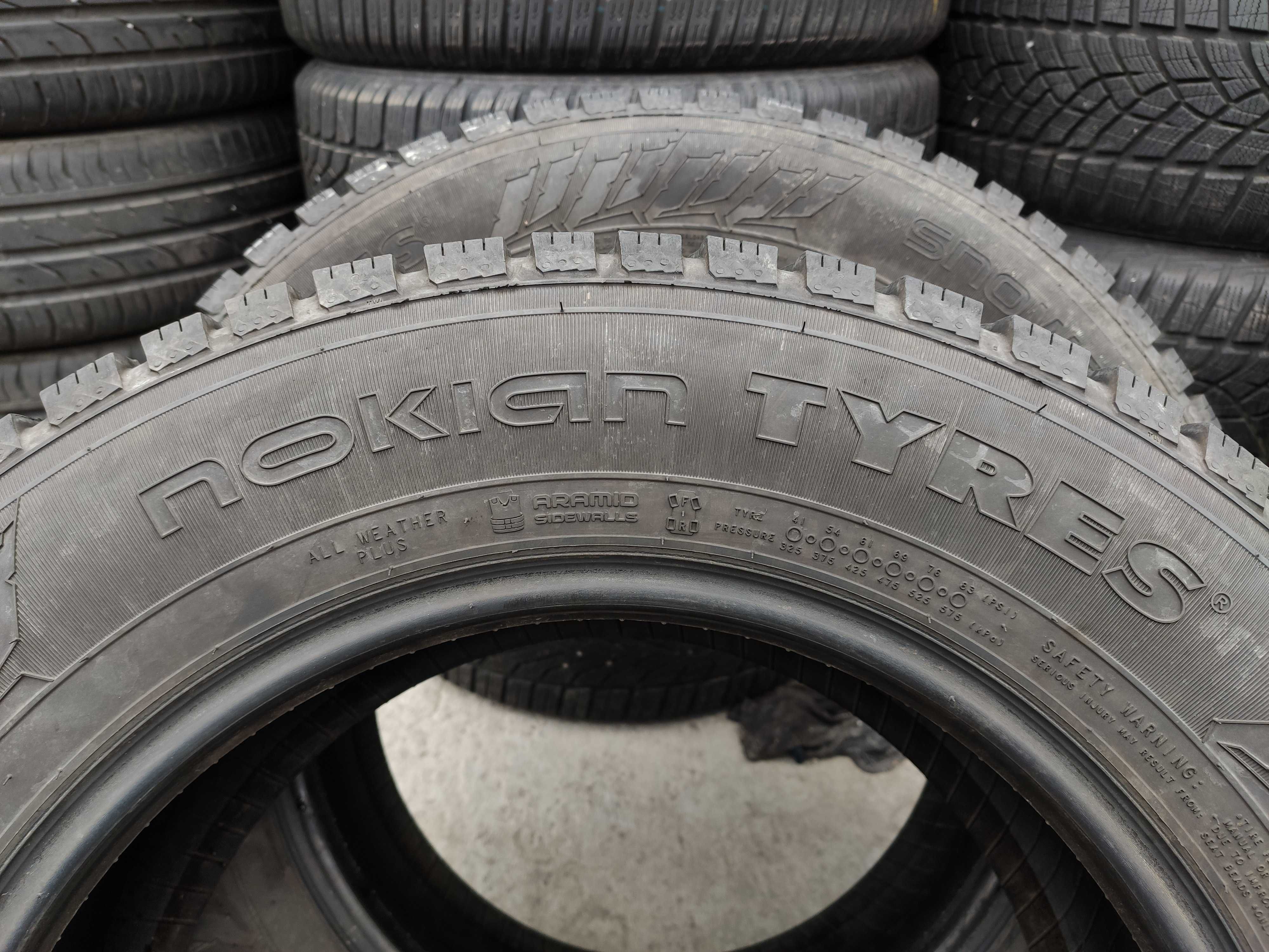 4бр Зимни Гуми за БУС  215 65 16 С - Nokian - DOT 2022