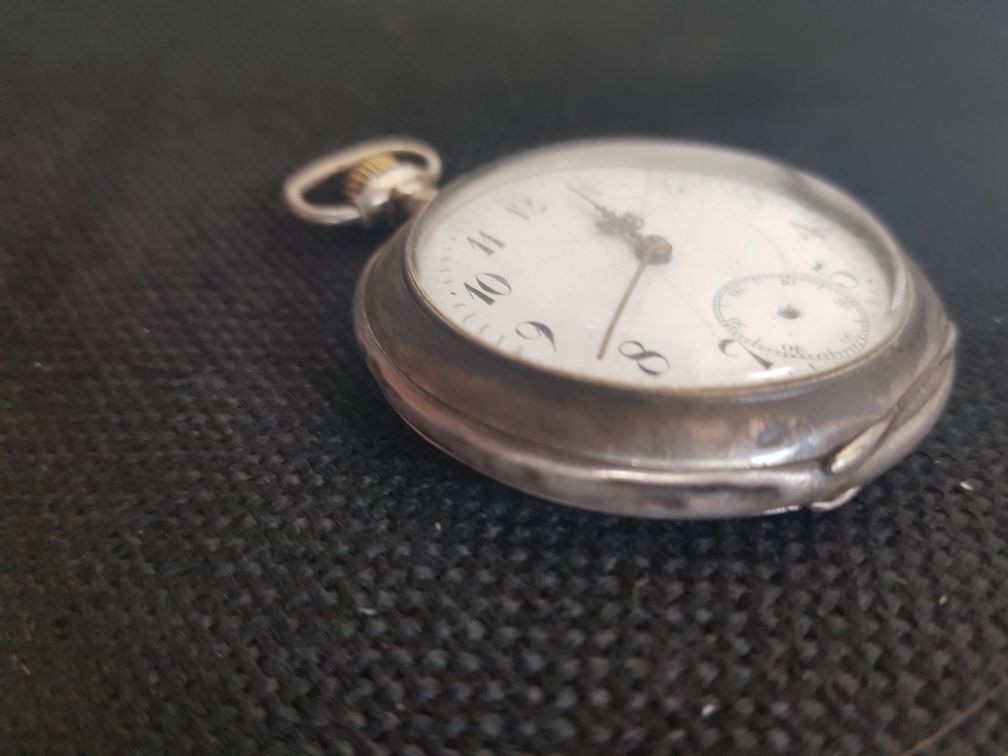 Швейцарски джобен часовник