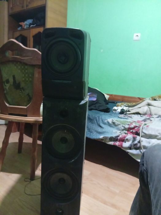 Perfect, îți pregătesc anunțul complet exact cu prețul și localizarea