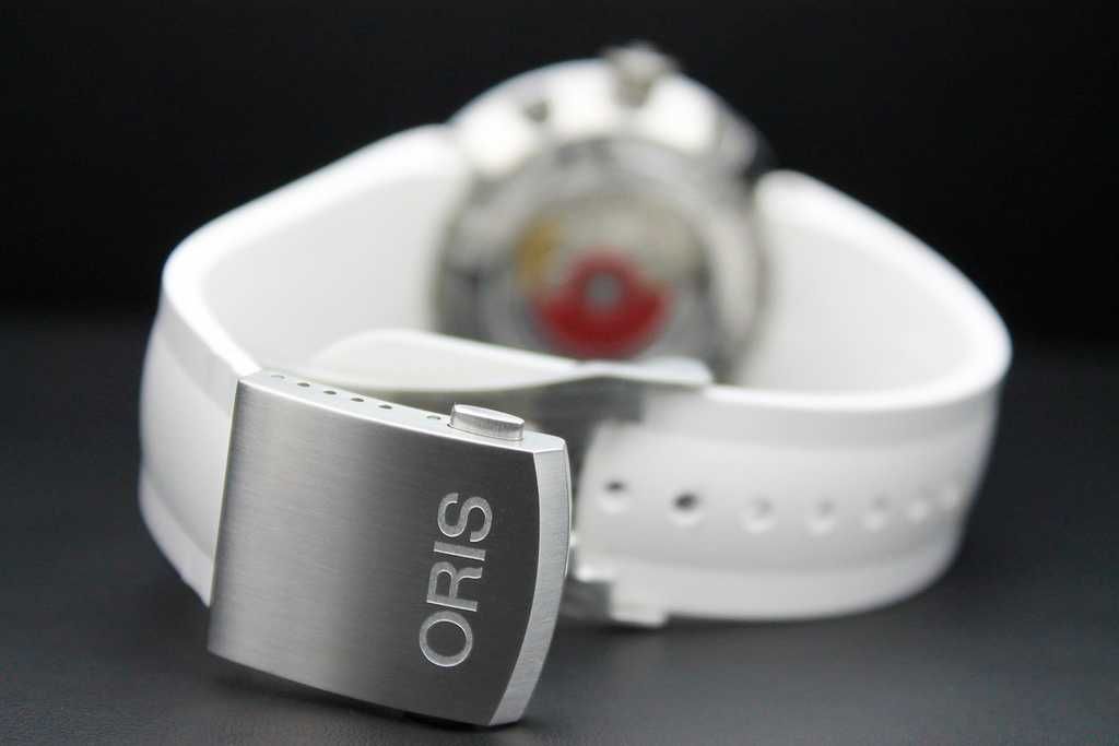 Швейцарские часы Oris! Унисекс! Белые ! В Отличном состоянии!