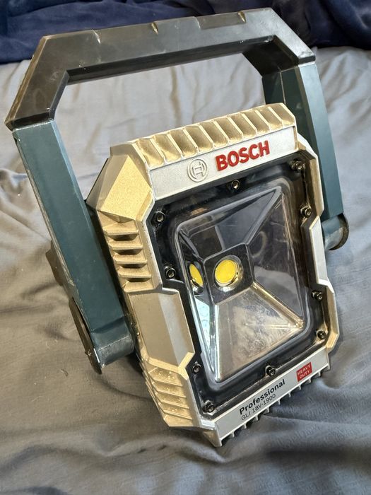 Фонарь Bosch GLI 18V-1900