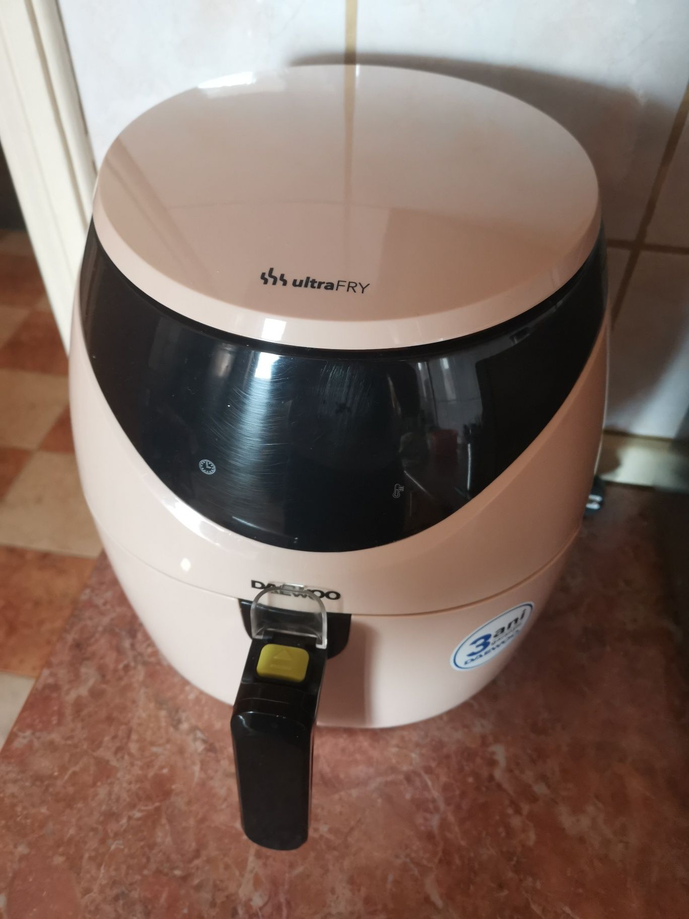 Friteuza fara ulei Daewoo AirFryer 1500 W 3.6l 12 programe Crem