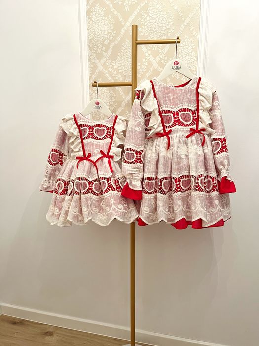 Rochita din bumbac brodat 5-6ani