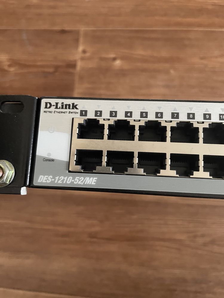 Коммутатор D-Link DES-1210-52/ME