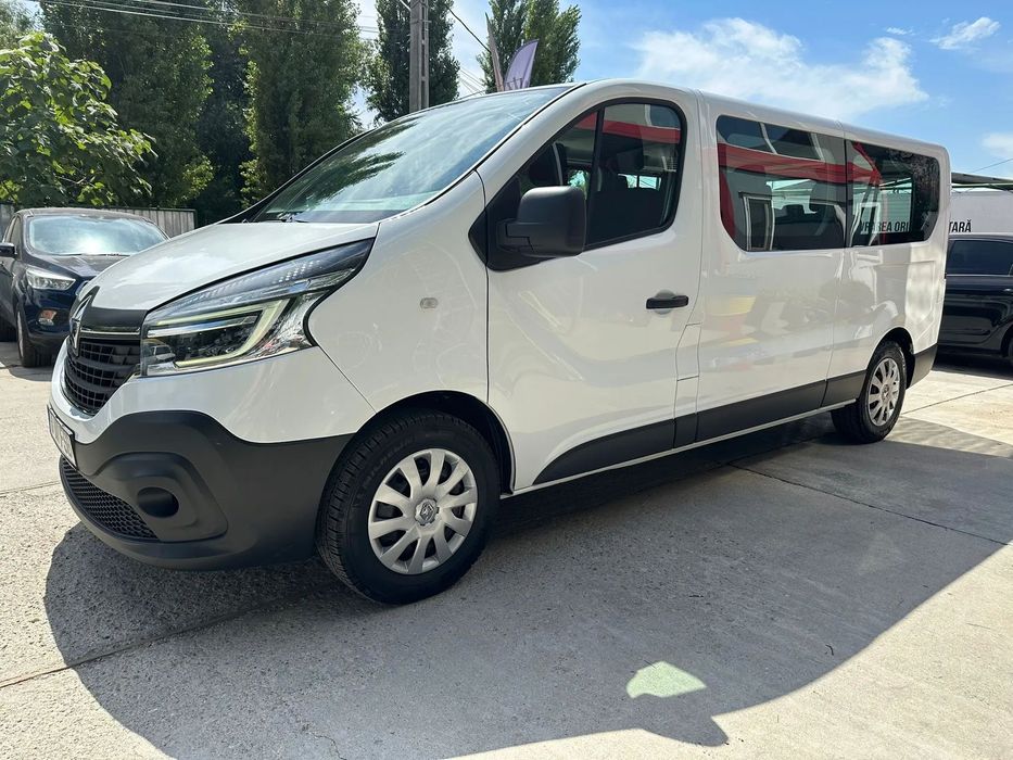 Renault Trafic Renault Trafic 8+1 ( clasa Mercedes Vito, Ford Transit, Opel Vivaro )