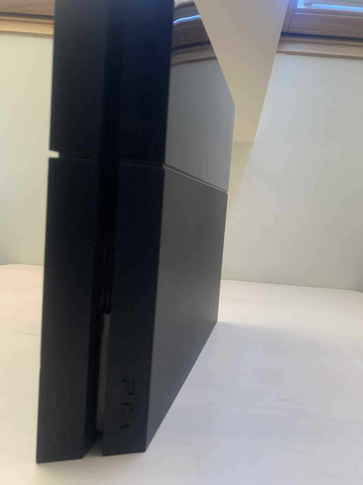 PlayStation 4 PS4