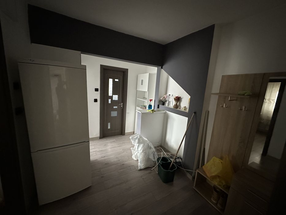 Vand apartament 2 camere