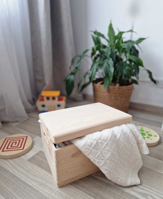 Cutie din lemn cu capac si manere laterale, 40x30x23 cm