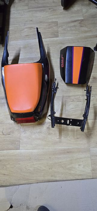 Vând carene Yamaha FZR