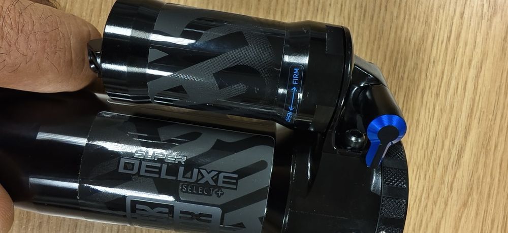 НОВ Заден амортесьор/Шок RockShox Super Deluxe Select+ 205x60 Trunion