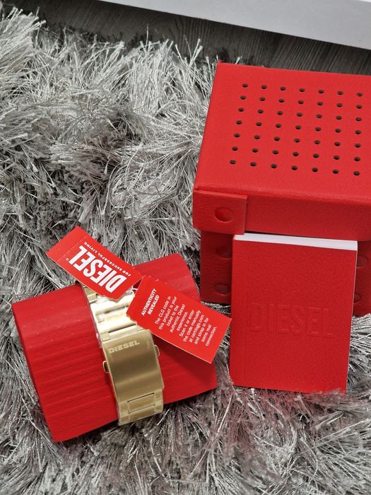 Ceas Original Diesel Nou