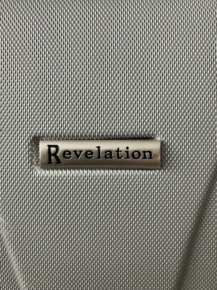 Куфар Samsonite и Revelation