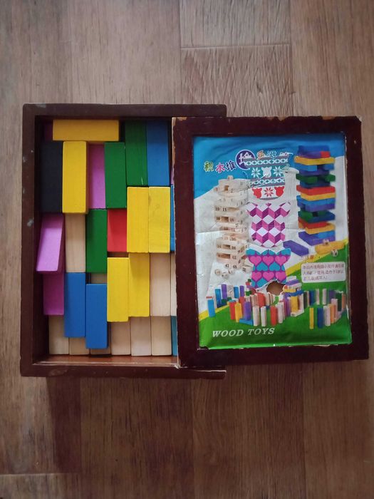 Кубики  разноцветные  1500 тенге  кубики с картинками  1000 тг