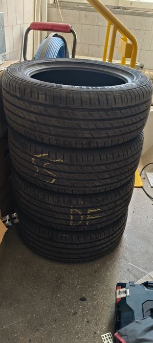 Anvelope de vară Semperit 215/55 R17