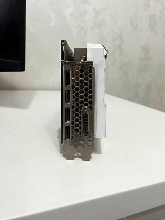 Nvidia Geforce GTX 1070 8GB GDDR5 / Palit Gamerock