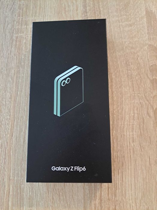 Смартфон Samsung Galaxy Z Flip6, 12GB RAM, 256GB, 5G, Mint