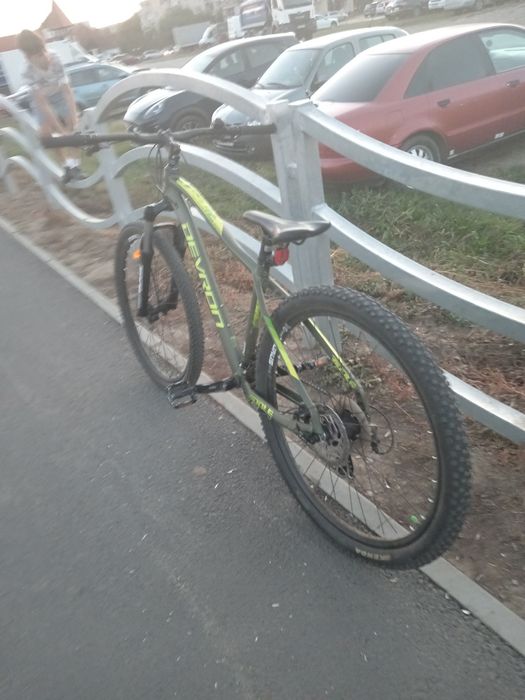 Devron  riddle încă în garanție suspensi pe aer. Se poate și la schimb