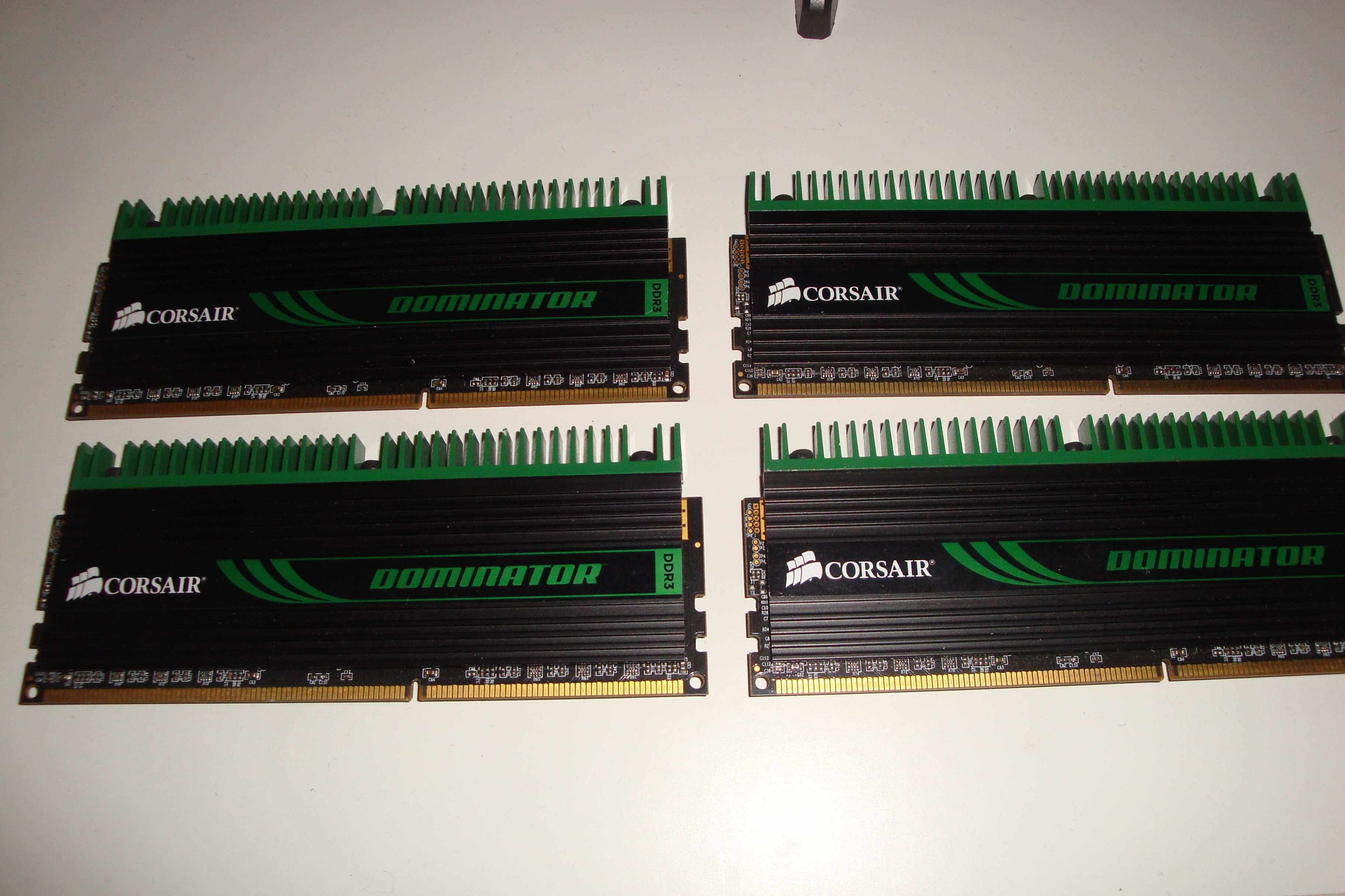 memorie ram retro vintage top corsair dominator 4x2gb 8gb 1333 mhz cl7