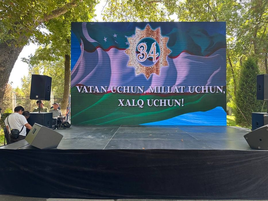 LED экранов Аренда podium, svetomuzika, alyumindan yasalgan ferma