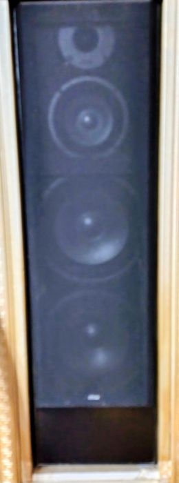 Vând sistem Statie Pioneer + 2 Bose Eltax germania + 3 boxe cadou Sony