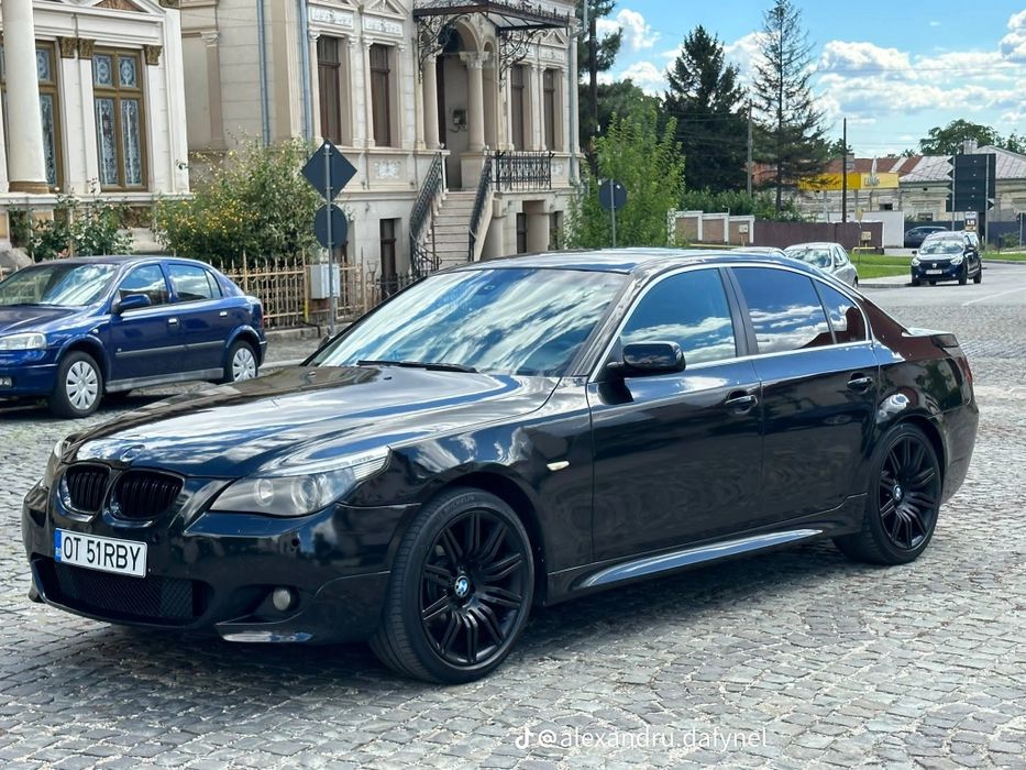 Vând BMW E60 525