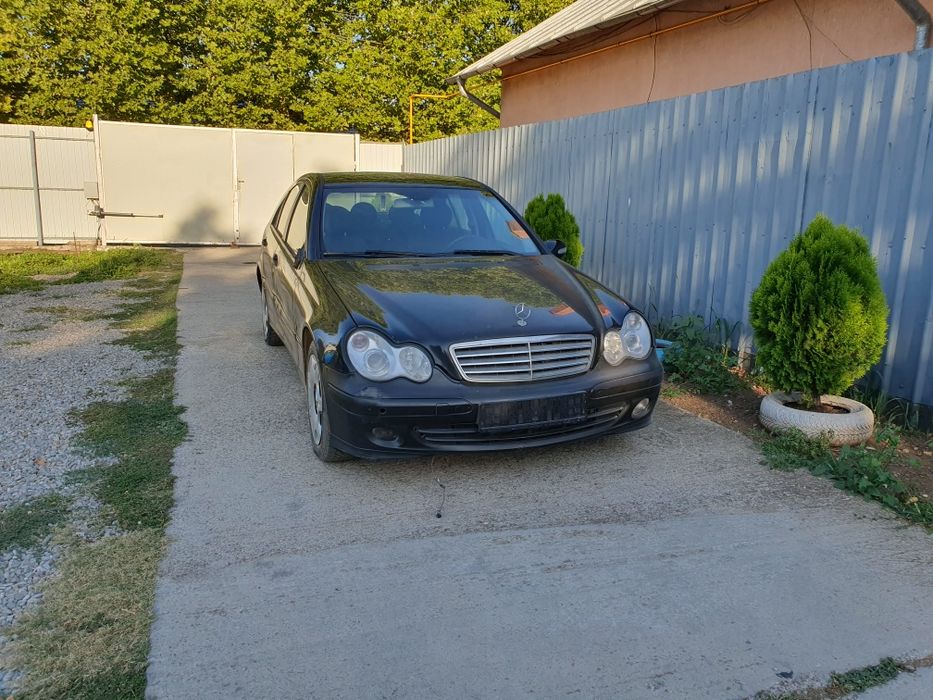 Vând  Mercede - Benz C200 CDI