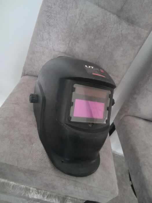 Сварочная маска в хорошем рабочем состоянии