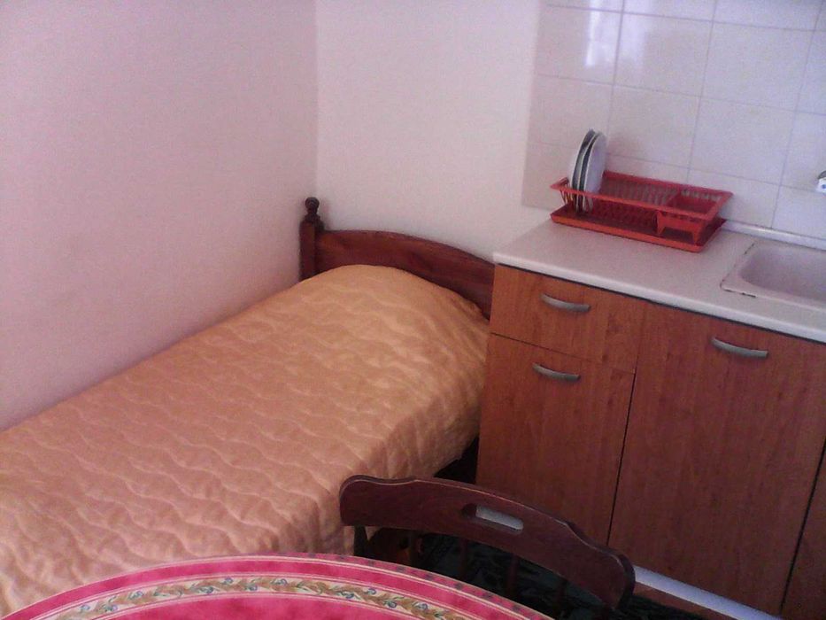 Дава се под наем Едностаен апартамент в Бургас, Център - 35 кв.м за 135 € - Снимка #4