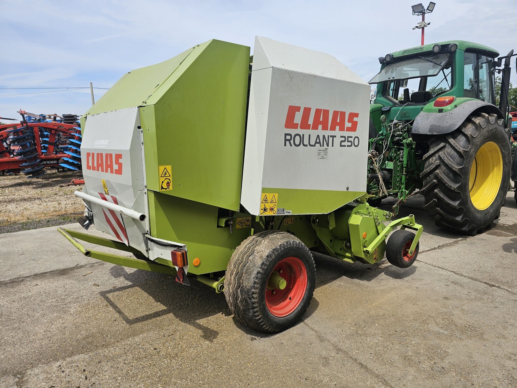 presa claas coasa grebla remorca met mig plug disc