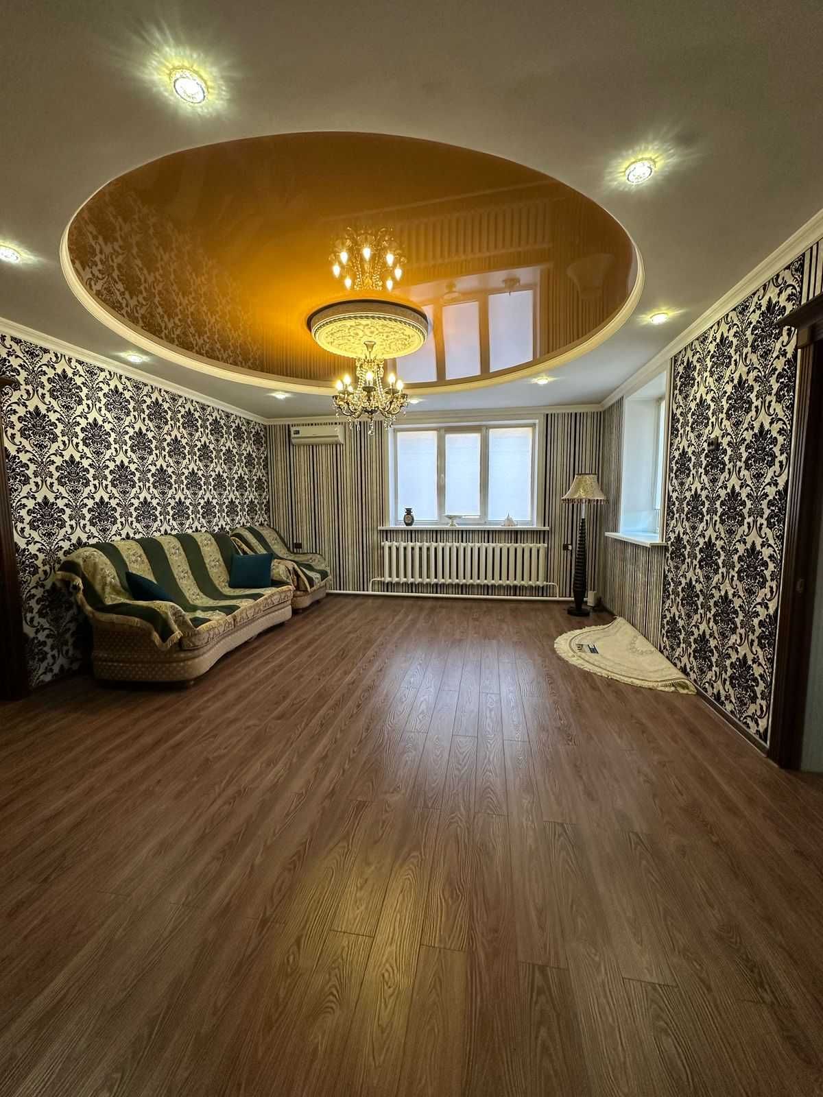 Продается шикарный коттедж район Ахтамар.