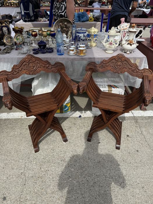 Scaune Savonarola Italia