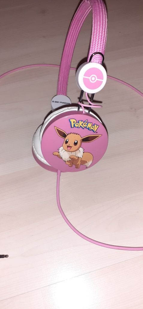 Casti Pokemon roz pt fete